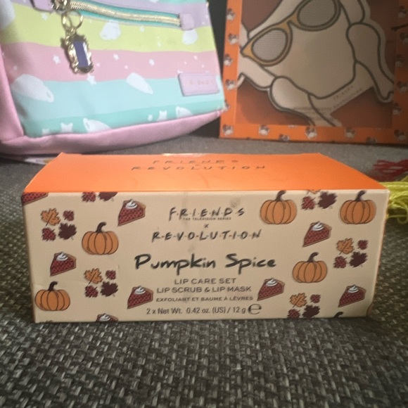 Friends gift set - Picture 8 of 12